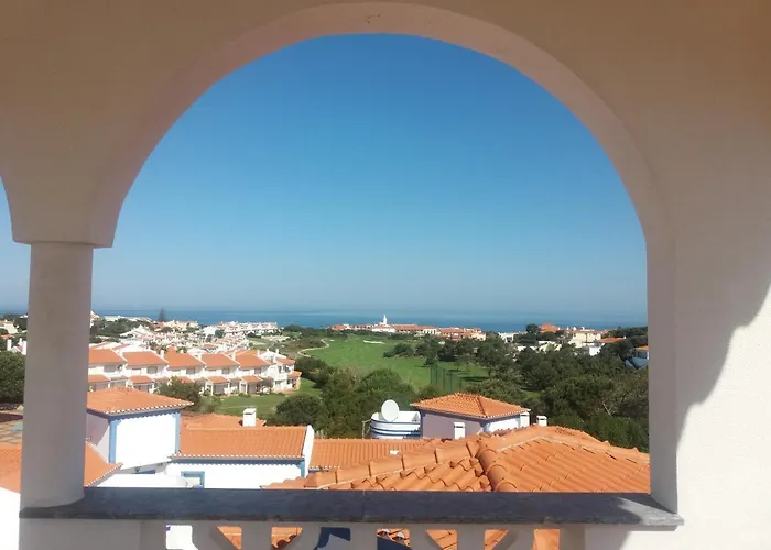 Moura - D'el Rey Golf, Surf & Praia del Rei